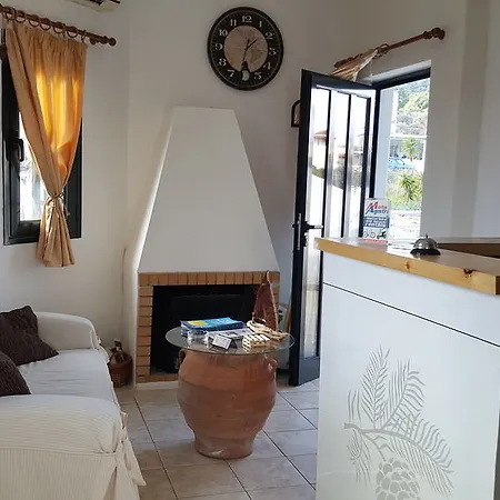 Apartment Koukounari *