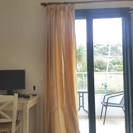 Apartment Koukounari *