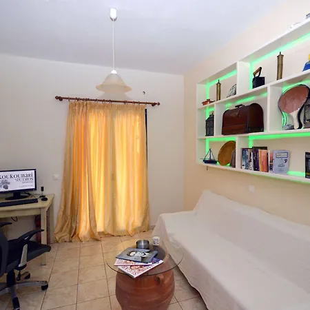 Koukounari Apartment
