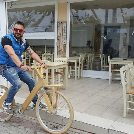 Koukounari Skala (Agistri)